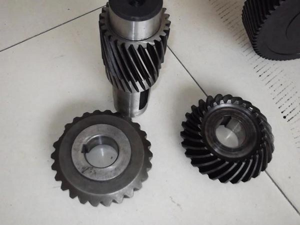 Gia công bánh răng trục vít