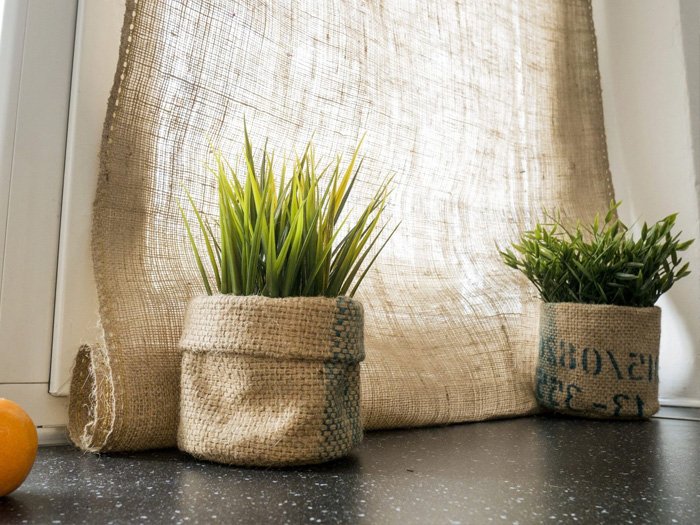 Vì sao vải canvas trắng dùng nhiều trong thời trang và décor?