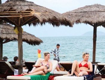 Du khách Nga có thể được tăng thời gian miễn visa tại Việt Nam - Làm đẹp
