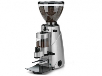 Sự khác biệt giữa máy xay Burr và máy xay Blade - Làm đẹp & Sức khỏe