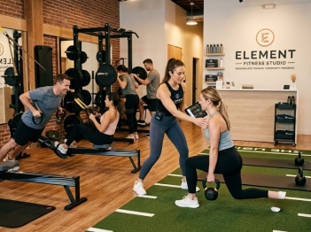 Định vị boutique fitness dựa trên tín hiệu nào?